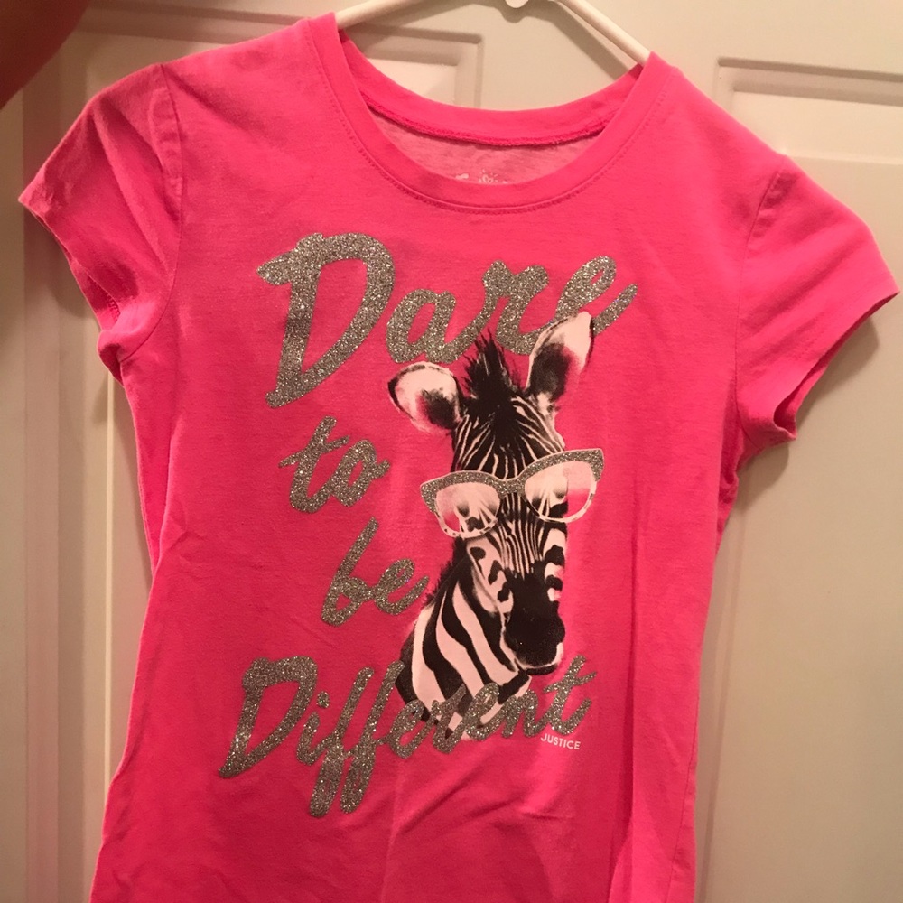 Justice girls sz 10 graphic t Pink Zebra